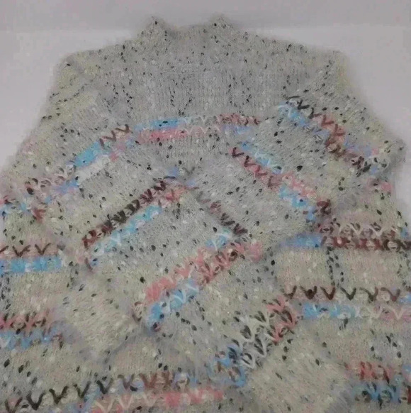 Maurices sweater - Picture 2 of 6